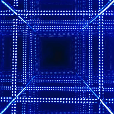 Karanlıkta LED 'lerden oluşan mavi bir ayna koridoru, hiçliğe doğru parlayan mavi bir tünel..