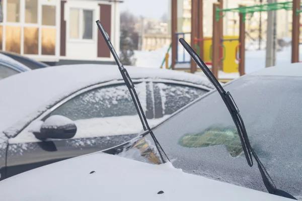 Tergicristalli Dell Auto Sono Sollevati Modo Non Congelarsi Vetro Del — Foto Stock