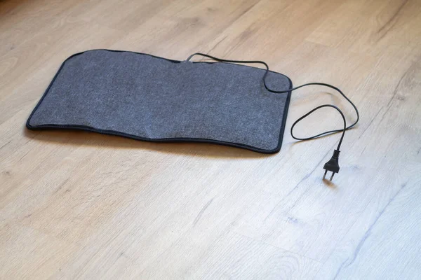 Tappetino Elettrico Asciugare Scarpe Bagnate Trova Sul Pavimento — Foto Stock