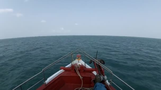 Timelapse of a ship bow moving in the blue ocean at warm summer day — Stock Video