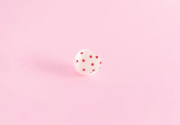 Eggshell Pastel Pink Background Cute White Red Polka Dot Pattern — Stock Photo, Image