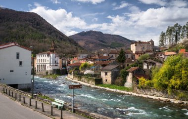 Seix, Fransa 'da Ariege Bölümü Pyrenean köyü.