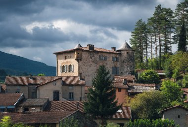 Seix Şatosu, Fransa Ariege Bölümü Pyrenean Köyü