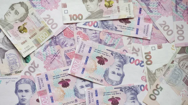 Ukraińskie Pieniądze Papierowe Nominałach Sto Dwieście Pięćset Hrywien — Zdjęcie stockowe
