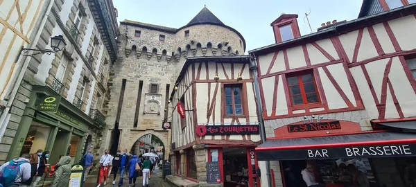 Rua Com Casas Coloridas Uma Cidade Medieval Vannes Bretanha França — Fotografia de Stock