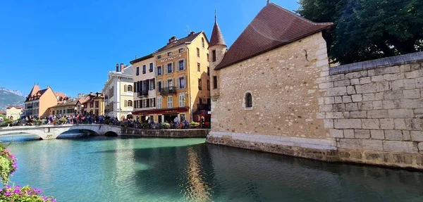 Canals Flowers Restaurants Cafes Annecy France — Stock Photo, Image