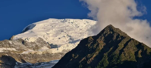 Vacker Utsikt Över Snötäckta Berg Runt Chamonix Frankrike — Stockfoto