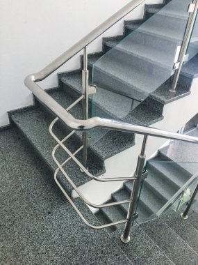 Toz kaplama teknolojisi. Metal endüstrisini koru.