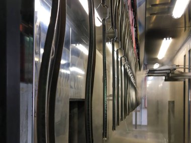 Toz kaplama teknolojisi. Metal endüstrisini koru.