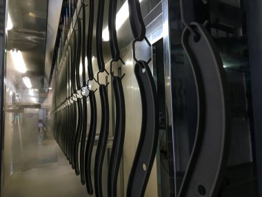 Toz kaplama teknolojisi. Metal endüstrisini koru.