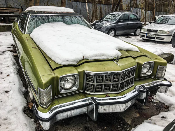 Accidente Coche Nieve —  Fotos de Stock