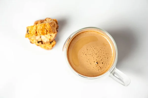 Taza Café Galletas Sobre Fondo Blanco —  Fotos de Stock