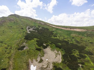 Dağların güzel manzarası