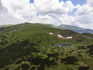 Dağların güzel manzarası