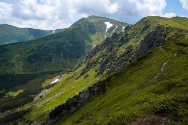 Dağların güzel manzarası