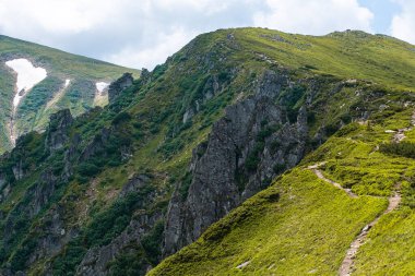 Dağların güzel manzarası