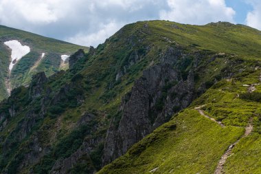 Dağların güzel manzarası