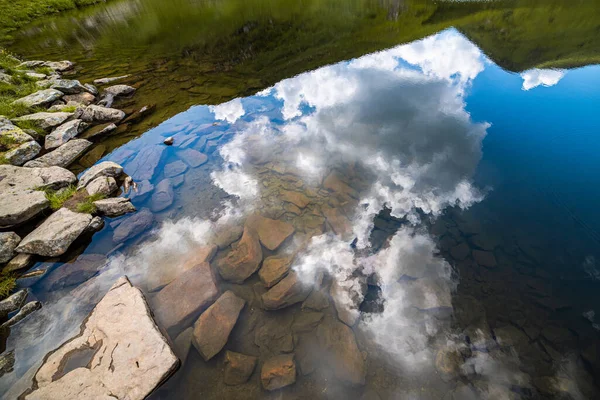 Hermosa Vista Del Río Las Montañas —  Fotos de Stock