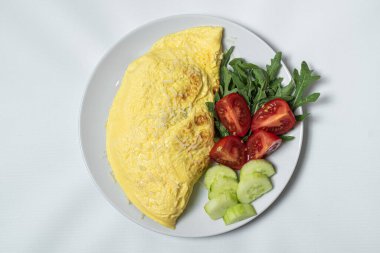 Sebze ve baharatlı kızarmış patates.