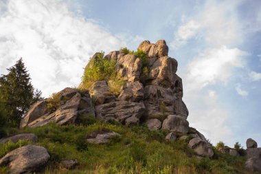 Dağların güzel manzarası