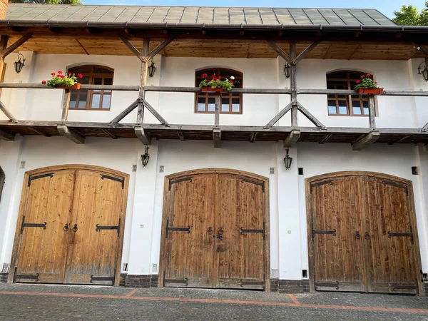 Altes Holzhaus Der Stadt — Stockfoto