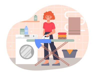 Kıyafetleri ütüleyen kız