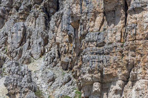 İtalya 'da dolomitlerin panoraması manzara için idealdir..