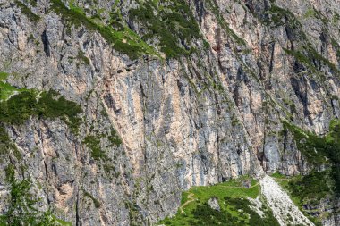 İtalya 'da dolomitlerin panoraması manzara için idealdir..