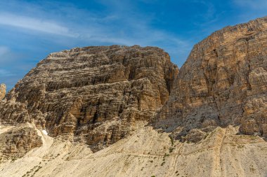İtalya 'da dolomitlerin panoraması manzara için idealdir..