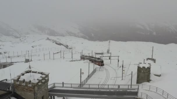 Drohnenaufnahmen Der Kult Zahnradbahn Gornergrat Skigebiet Zermatt Den Walliser Alpen — Stockvideo