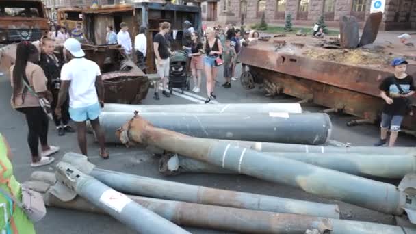 Kyiv Ukraine Aug 2022 Destroyed Russian Military Equipment Center Kyiv — Vídeos de Stock