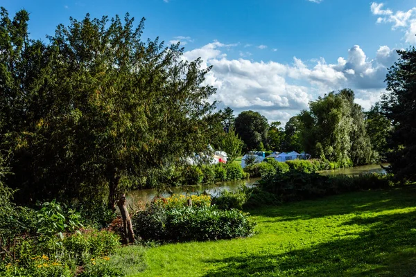 Şehre park et.