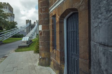 Kuzey Galler 'deki Conwy Nehri üzerindeki Askı Köprüsü, Birleşik Krallık