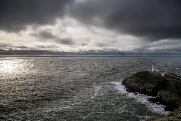 Маяк South Stack Lighthouse Малому Острові Біля Північно Західного Узбережжя — стокове фото