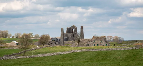 Derbyshire Ulusal Parkı 'ndaki Magpie Madeni Harabeleri, İngiltere' nin Tepe Bölgesi 2022.