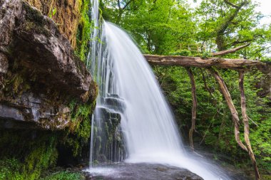 İngiltere 'deki Ulusal Park' taki Şelaleler Brecon Beacons 2022.