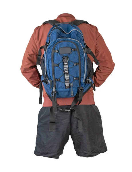 Blauer Rucksack Schwarze Shorts Rote Sommerliche Bomberjacke Auf Weißem Hintergrund — Stockfoto