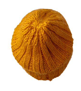 Beyaz arka planda izole edilmiş turuncu şapka. Sıcak kış aksesuarı