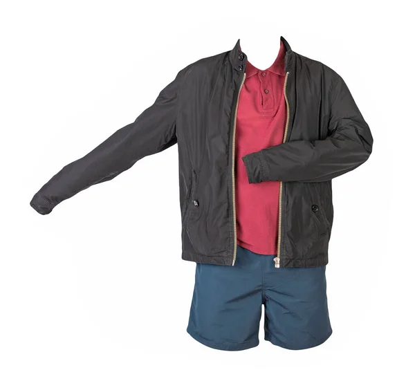 Jaqueta Preta Masculina Camisa Vermelha Escura Calções Esportivos Azuis Escuros — Fotografia de Stock