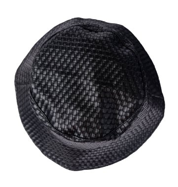 Beyaz arka planda izole edilmiş siyah deri şapka. Balıkçı şapkası, İrlanda şapkası, oturum şapkası, panama..