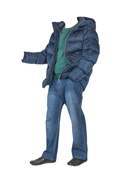 Ciemnoniebieskie Dżinsy Zielony Sweter Granatowa Kurtka Puchowa Czarne Skórzane Buty — Zdjęcie stockowe