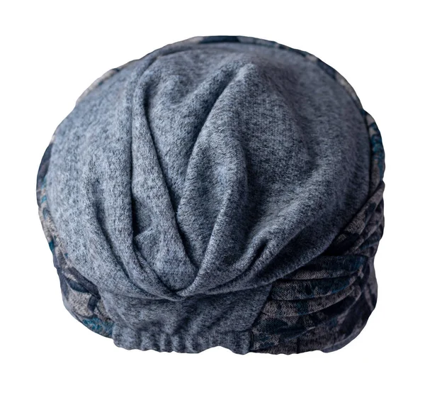 女人的灰色蓝色帽子在白色的背景上是孤立的 暖冬饰物 — 图库照片