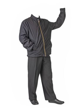 Siyah ceket, siyah pantolon ve beyaz arka planda izole edilmiş siyah deri ayakkabılar. Erkek sonbahar kıyafetleri.