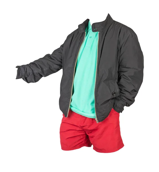 男性用ブラックジャケット 薄緑のシャツ 白い背景に隔離された赤のスポーツパンツ ファッショナブルなカジュアルウェア — ストック写真