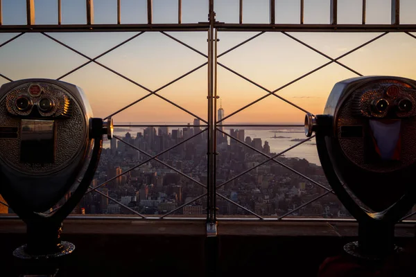 纽约帝国大厦日落时分的全景 图库照片