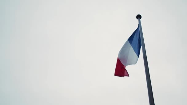 Francia Zászló Lengett Naplementekor Párizsban Franciaországban — Stock videók
