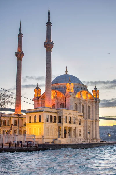 Vackert Istanbullandskap Soluppgång Nära Bosporen Bron Alias Juli Martyrs Bridge — Stockfoto