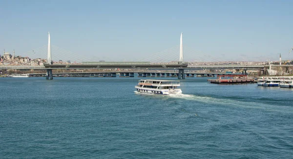 Istanbul Turquia Abril 2020 Vista Panorâmica Ponte Metro Golden Horn — Fotografia de Stock