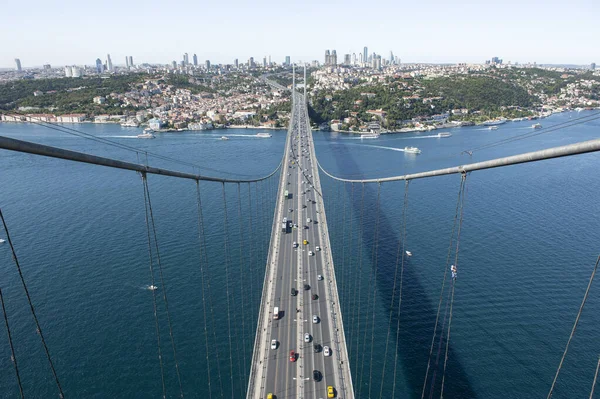 Estambul Turquía Octubre 2011 Puente Del Bósforo Aka Puente Los —  Fotos de Stock