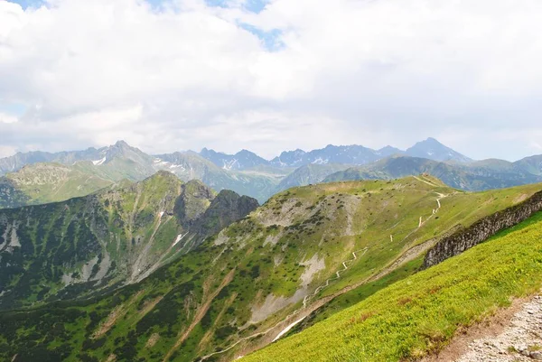 Beautiful Mountain Landscape Trail Leading Tatra National Park — Φωτογραφία Αρχείου